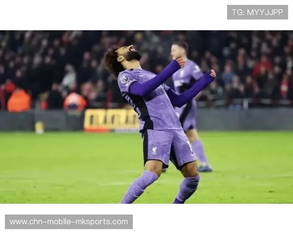 利物浦努涅斯强抢形成单刀挑射再度闪光